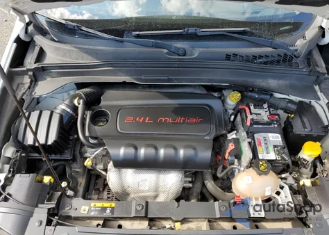 2016 Jeep Renegade Latitude z USA, uszkodzony, nr VIN ZACCJBBT3GPD83501